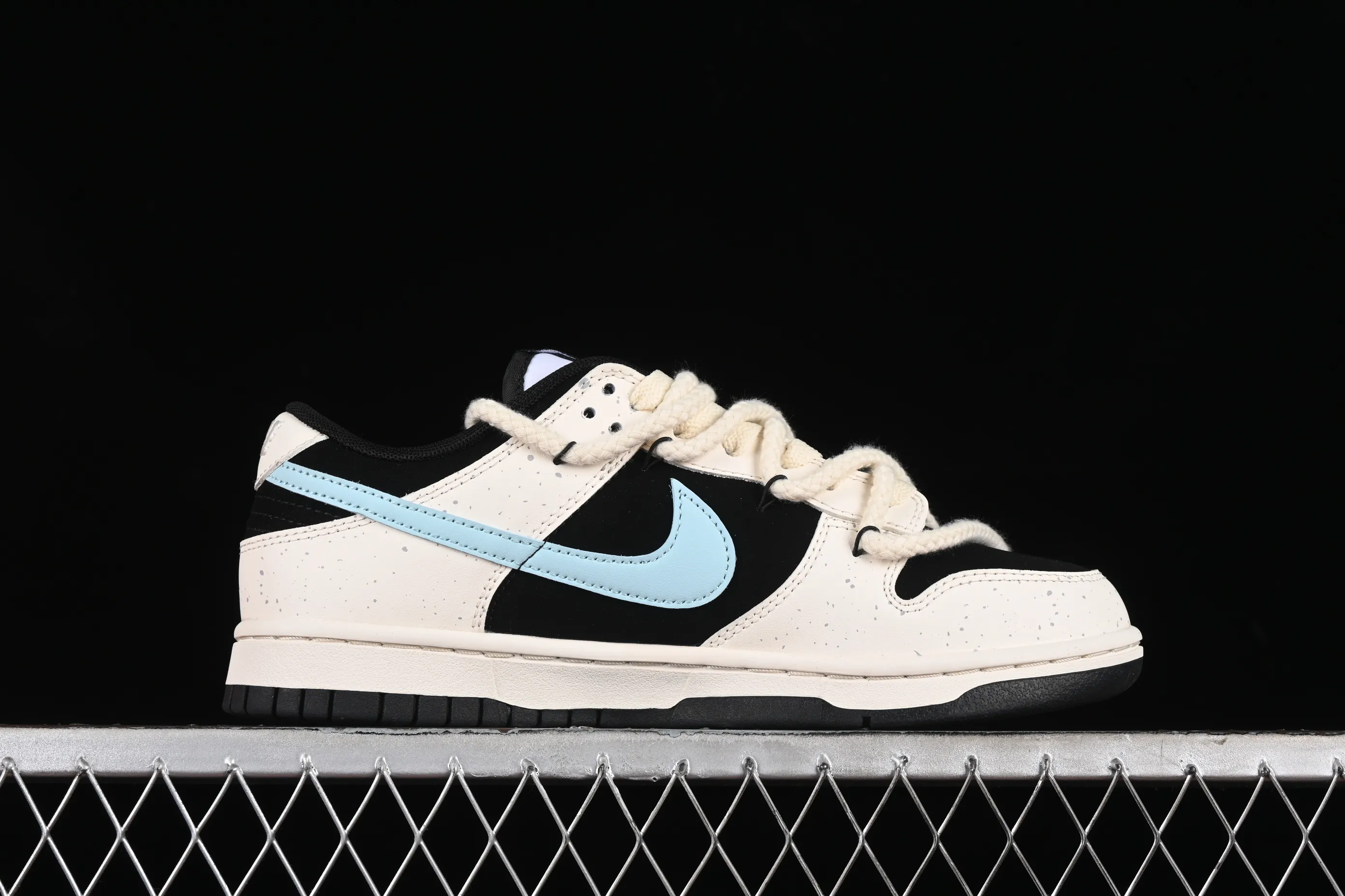 All categories Nk SB Dunk series Nk SB Dunk Low low-top sneakers Nk Dunk Low splash-ink old red panda dopamine blueberry SB strap low-top casual sneakers DD1391-100